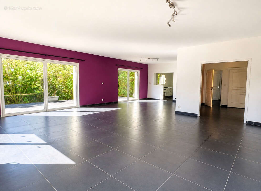 Maison Le Pian Medoc 6 pièce(s) 160 m2 - photo 2