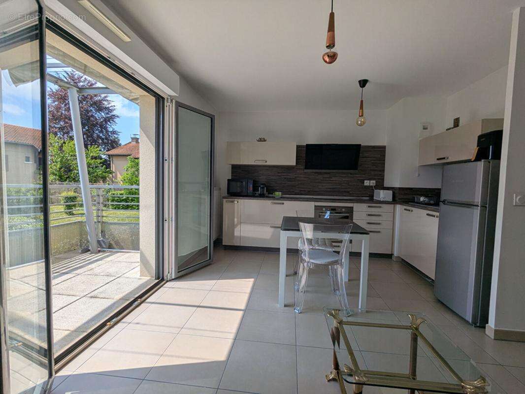 Appartement à TASSIN-LA-DEMI-LUNE