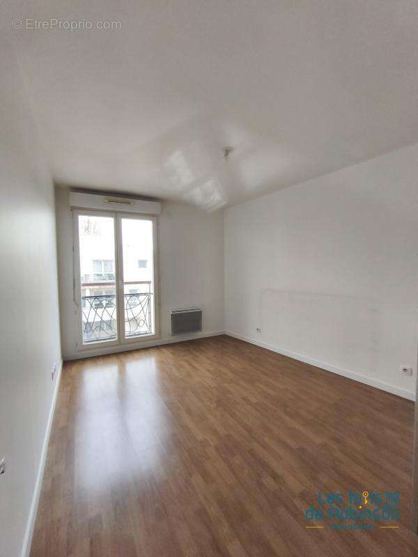 Appartement à LE PLESSIS-ROBINSON