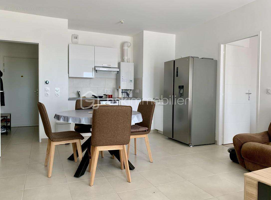 Appartement à SAINTE-GENEVIEVE-DES-BOIS