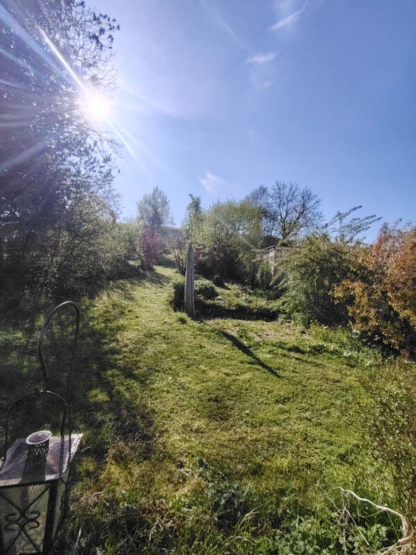 Maison à LAMORVILLE