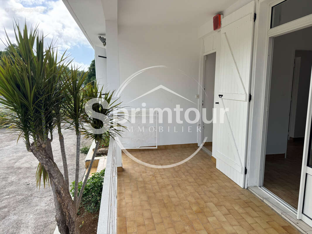 TROIS-RIVIERES Appartement T3 investissement locatif - photo 3