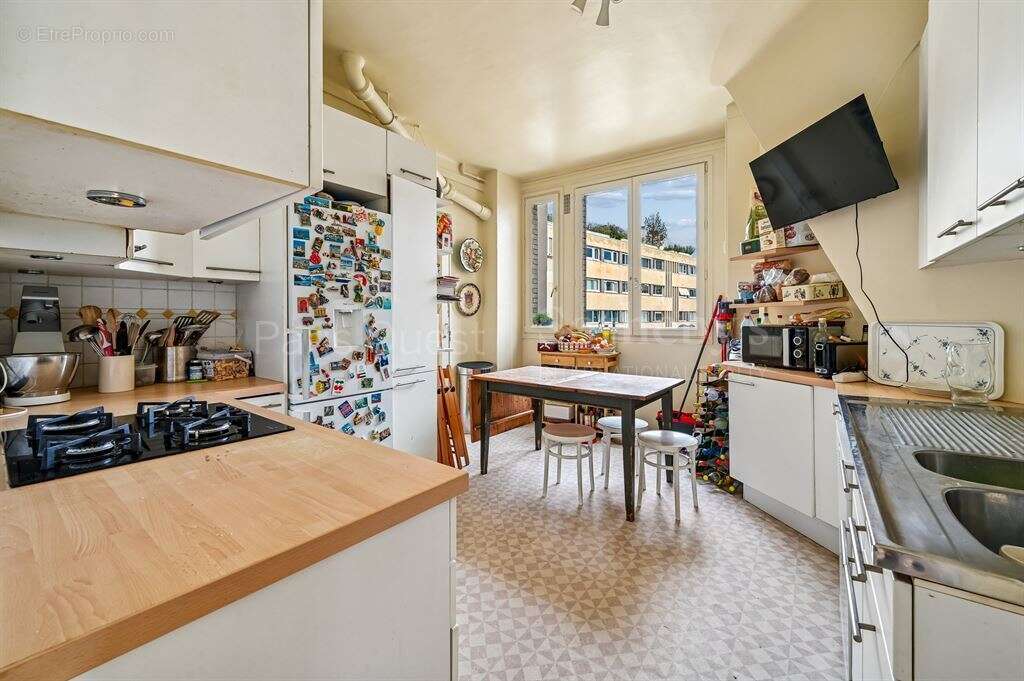 Appartement à PARIS-7E