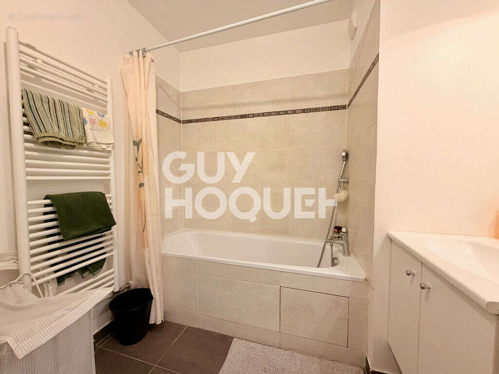 Appartement à COLOMBES