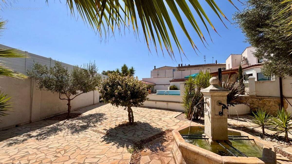 Maison 230 m² à Bessan  - photo 2