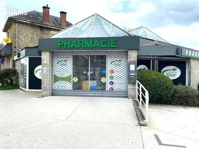 Local Commercial Plein Centre d Ville Malemort 295m2 Parking - photo 3