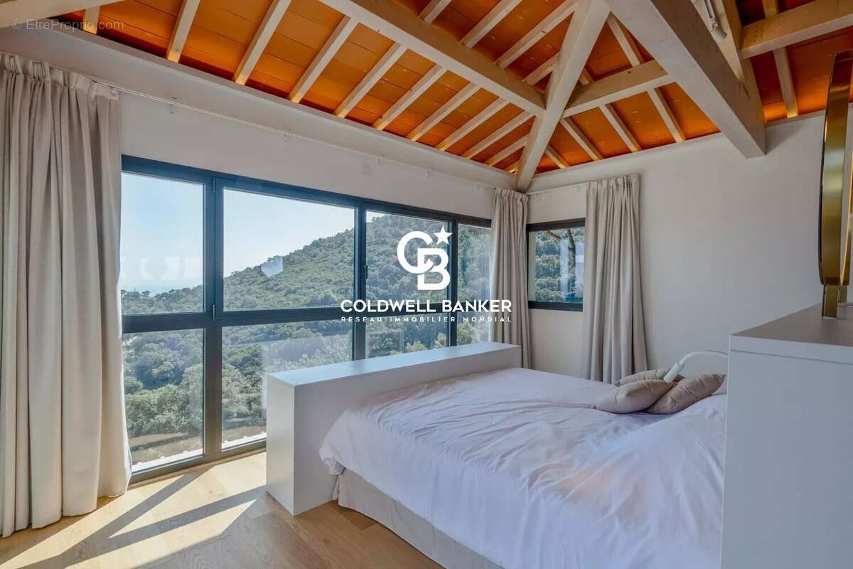 Maison à CAVALAIRE-SUR-MER