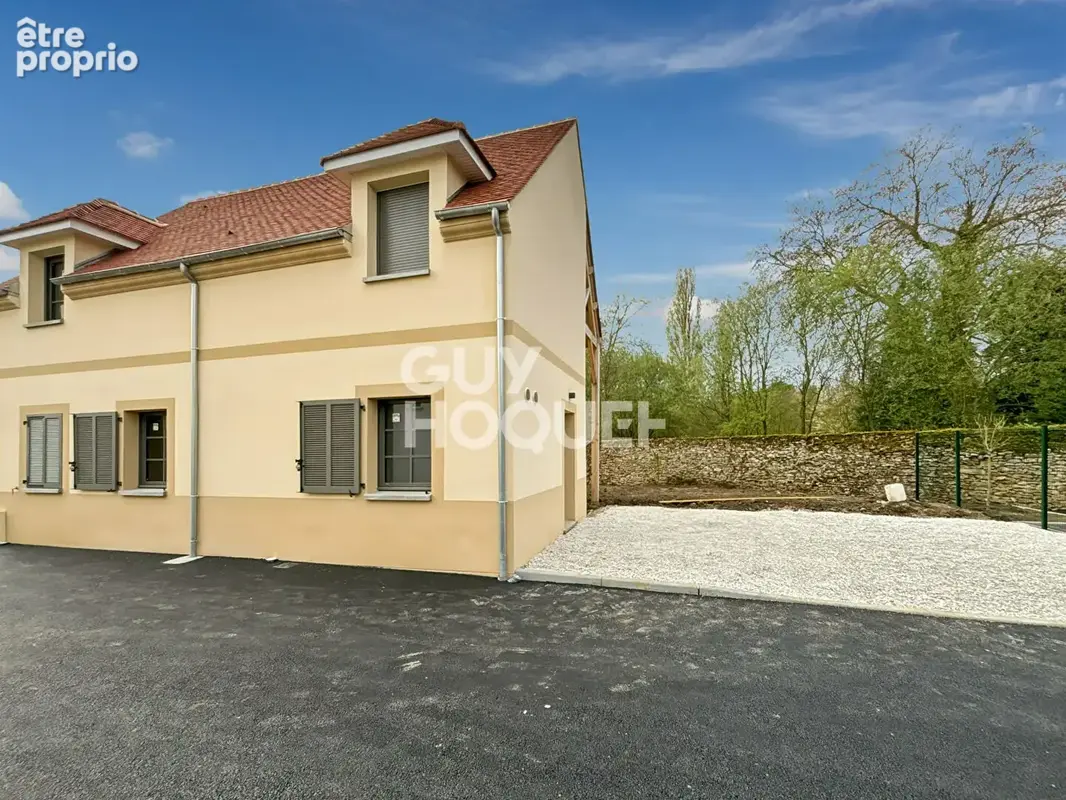 Maison à FONTENAY-TRESIGNY