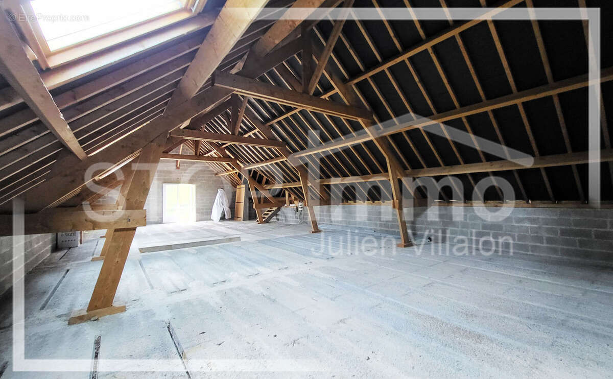 Maison à ESTREELLES