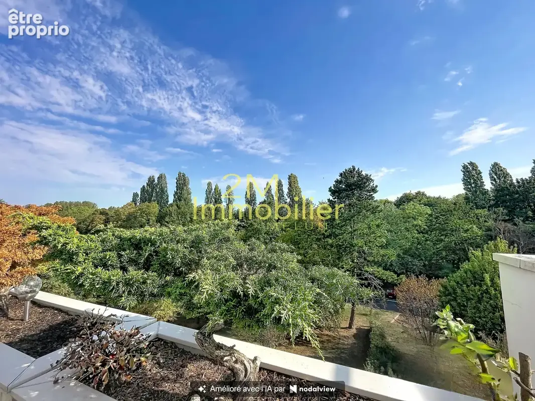 A vendre - grande terrasse - photo 11