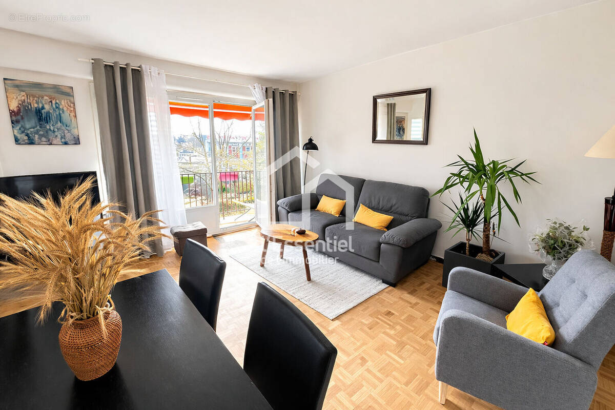 Appartement à VERNEUIL-SUR-SEINE