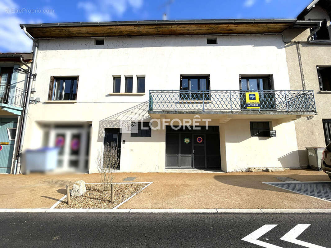 Maison à CLAIRVAUX-LES-LACS