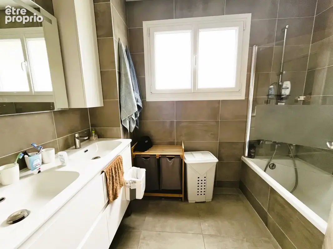 Maison neuve de 2022 - 4 chambres - jardin clos - photo 9
