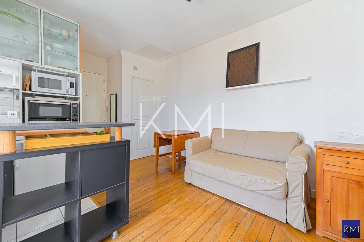 Appartement à PARIS-11E