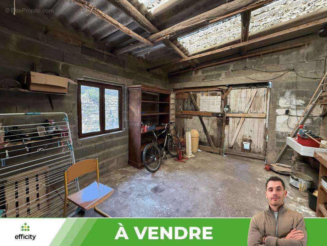 Maison à BONNEUIL-MATOURS