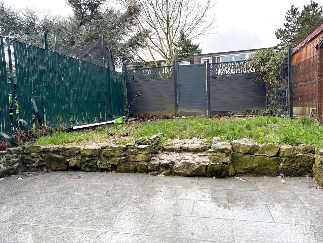 Maison à SURVILLIERS