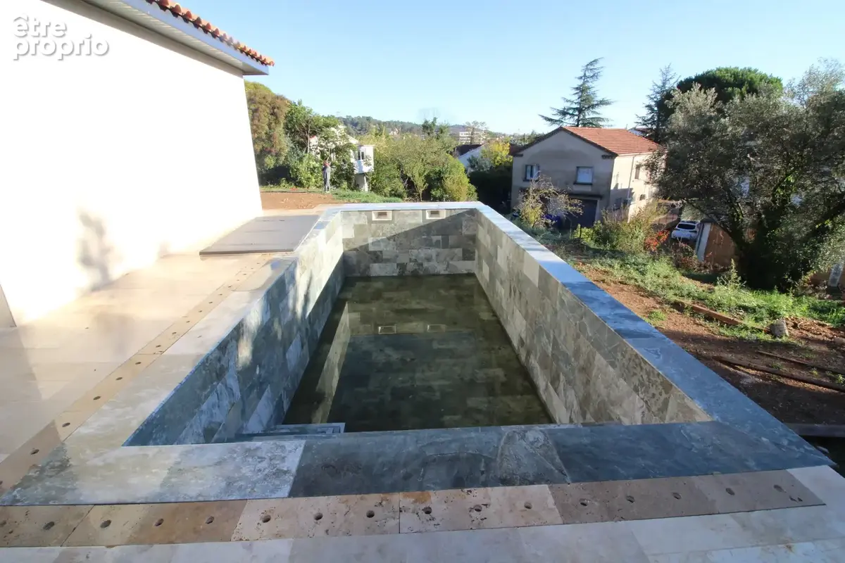 Villa 4 chambres + garage + bassin de baignades. - photo 6