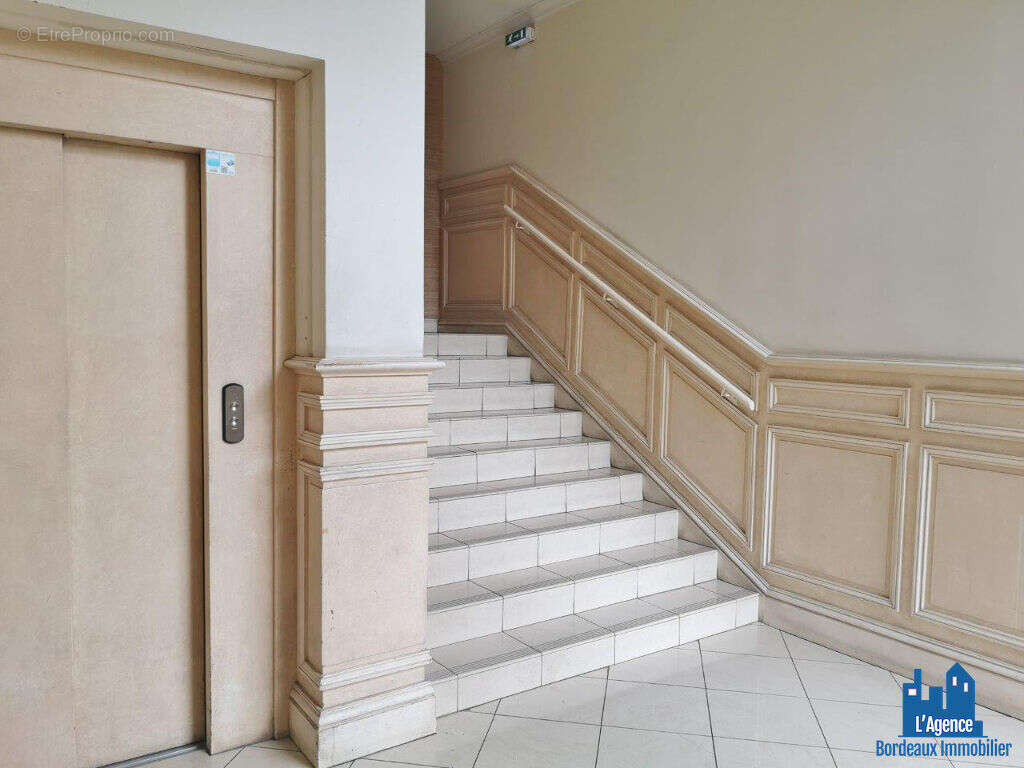 Appartement à BORDEAUX