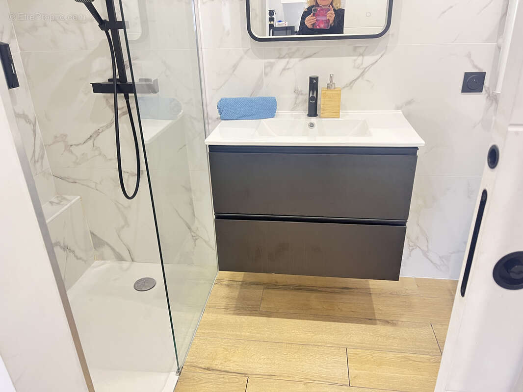 Appartement à VALLAURIS