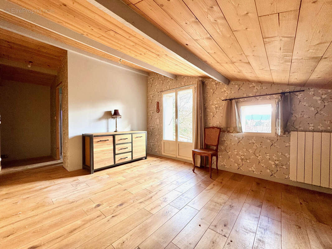 Maison à VAISON-LA-ROMAINE