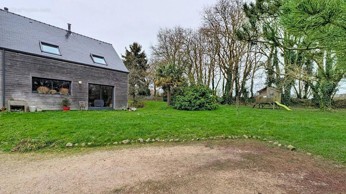 Photo 1 - Maison à ELLIANT