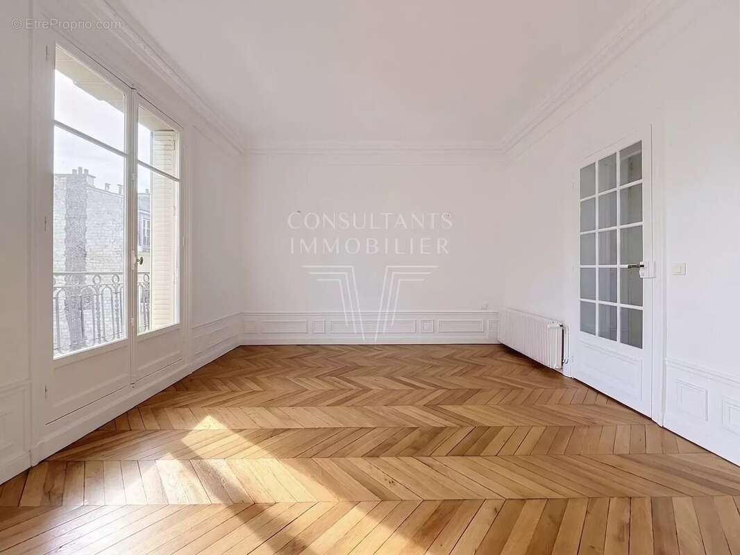 Voie privée - etage élevé - balcons - 2 chambres - - photo 7