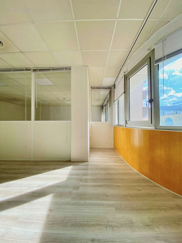 Commerce à BORDEAUX