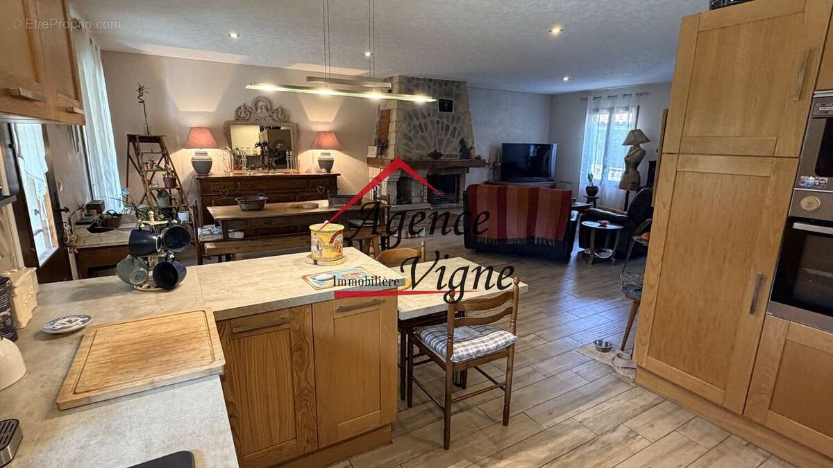 Maison à SAINT-AMBROIX