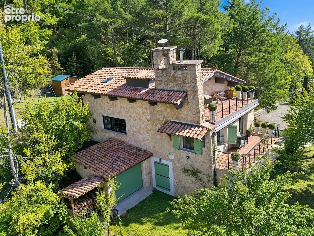 Maison de charme entièrement rénové, dominant la plaine des Baux - photo 2