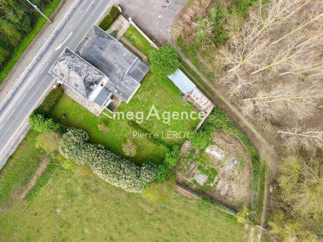 Maison à LES PONTS-DE-CE