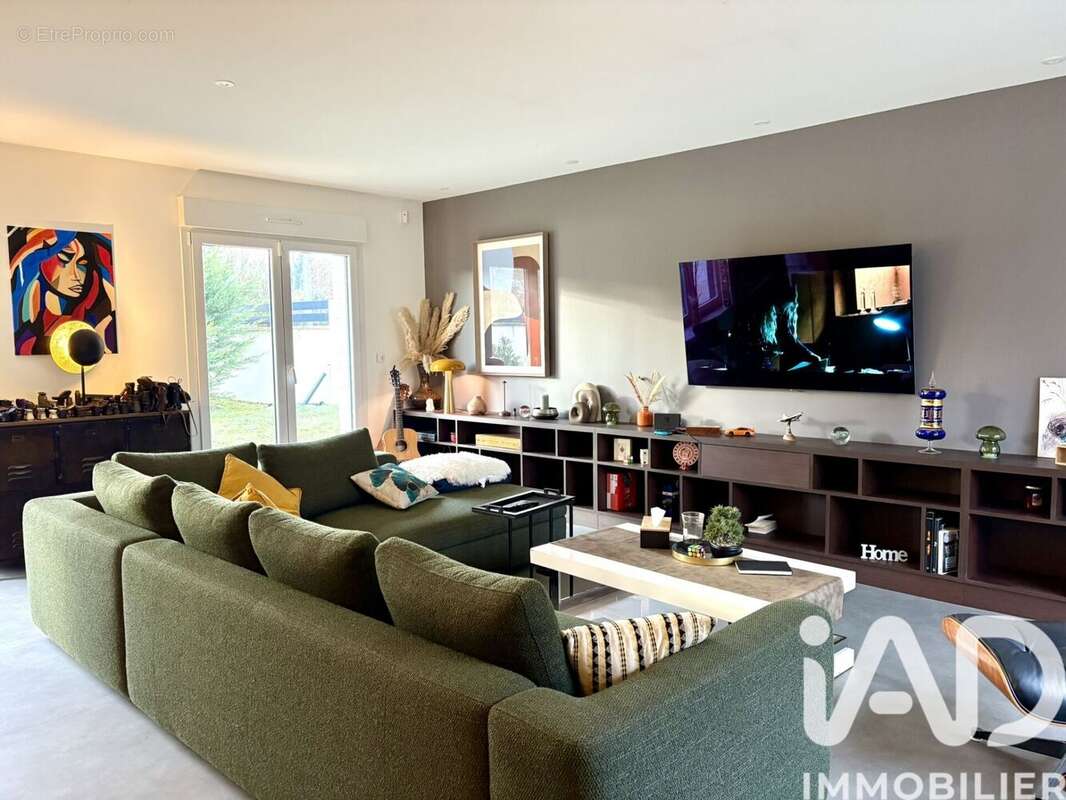 Photo 2 - Maison à BALLAN-MIRE