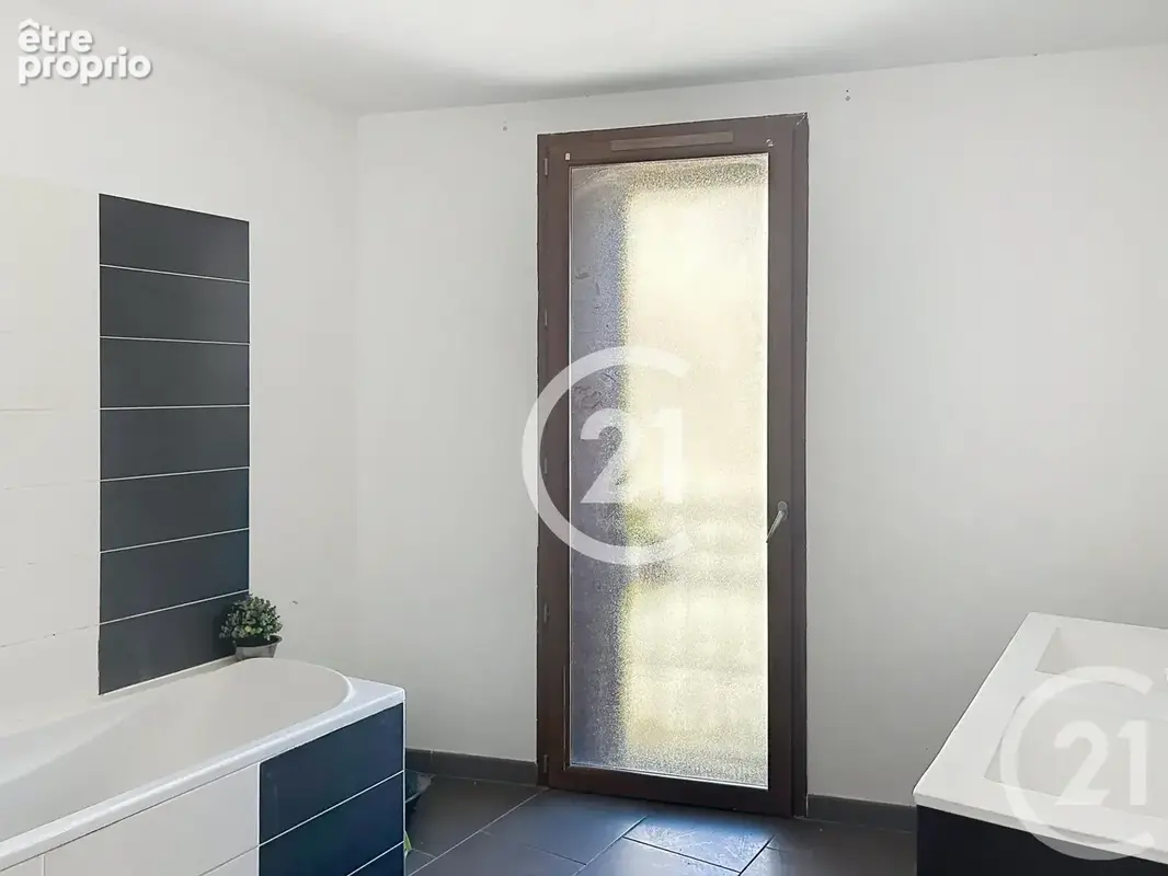 Maison 4 pièces 108 m² à vendre à Elne (66200) - photo 12