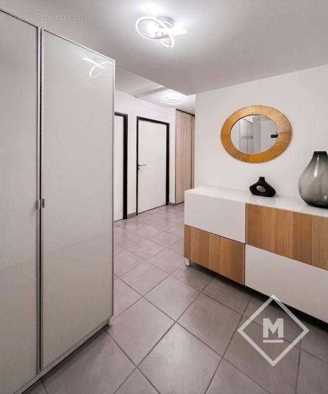 Appartement à MARSEILLE-5E
