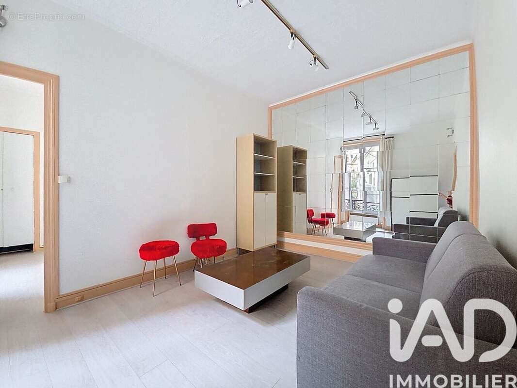 Photo 2 - Appartement à PARIS-18E