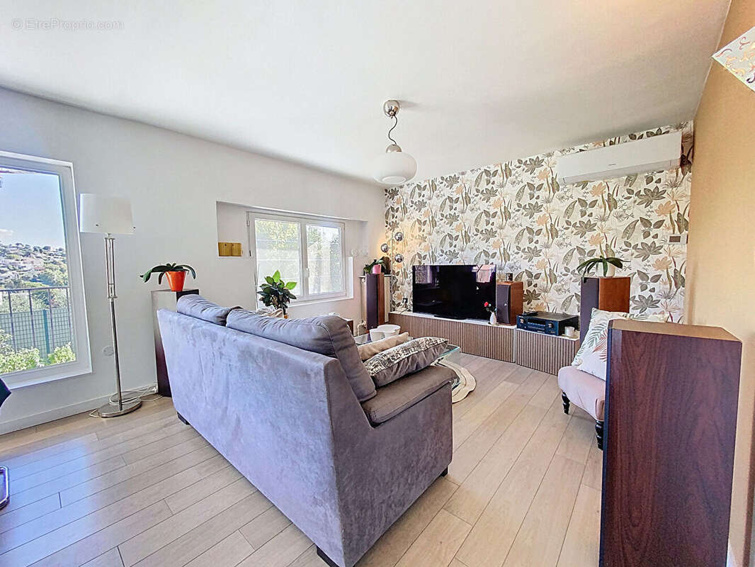 Maison à CAGNES-SUR-MER