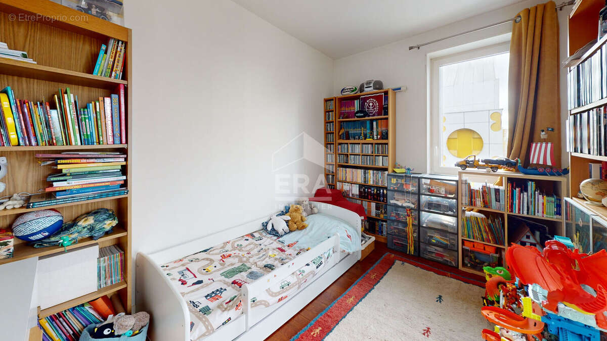 Appartement à PARIS-19E