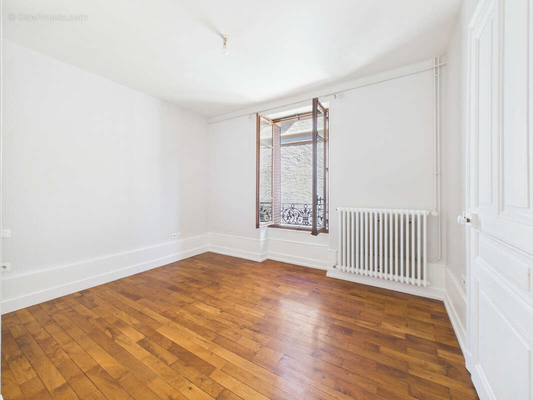 Appartement à AIX-LES-BAINS