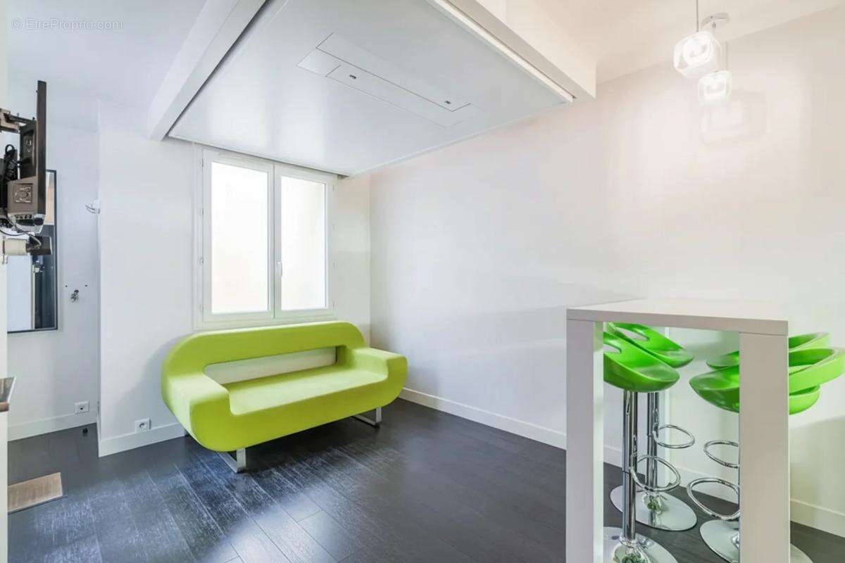 Appartement à PARIS-11E