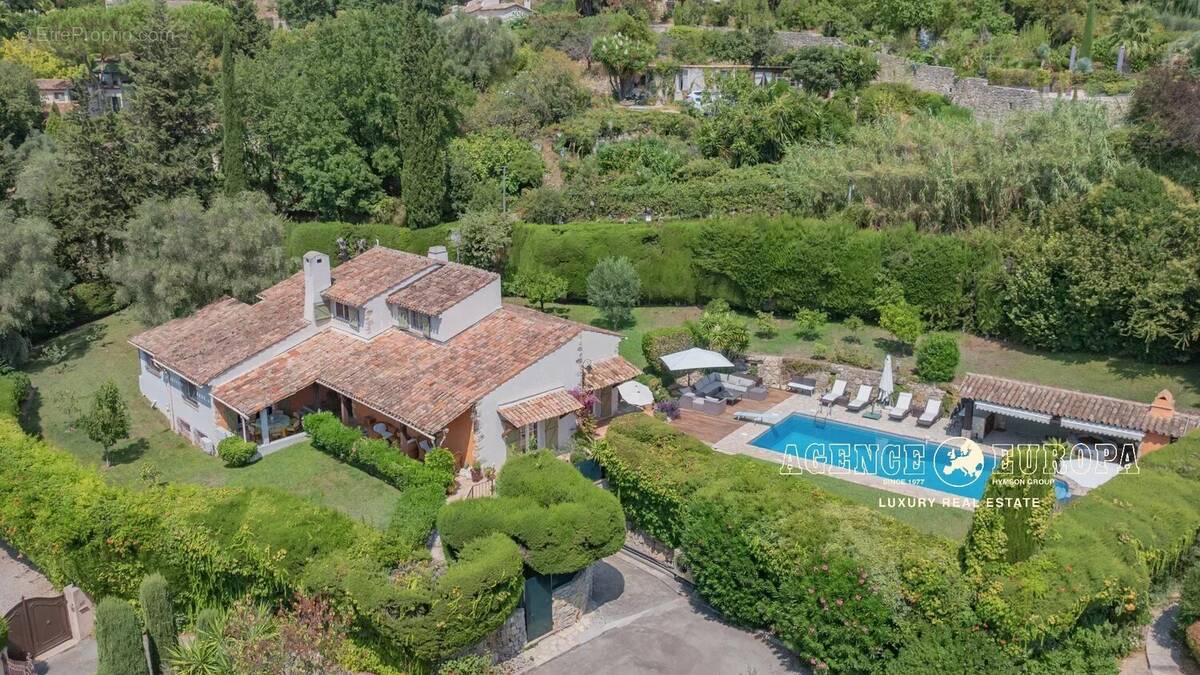 Maison à MOUGINS