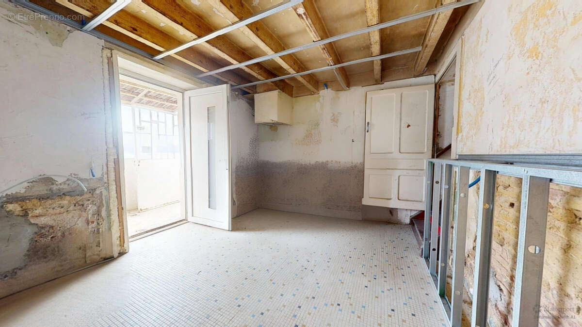 Appartement à TASSENIERES