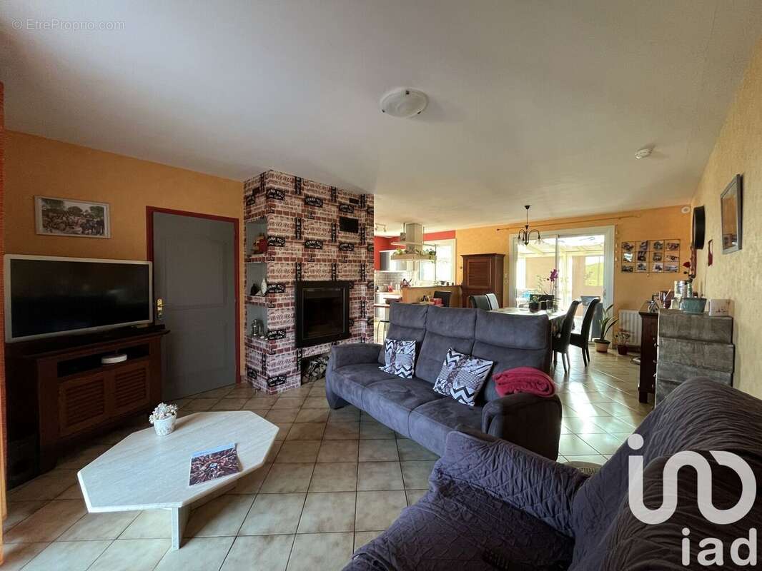 Photo 4 - Maison à MENOMBLET