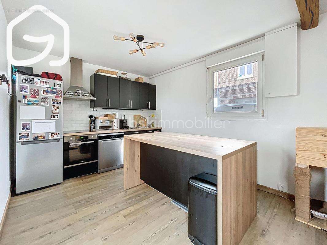 Maison à SAINT-ETIENNE-DU-ROUVRAY