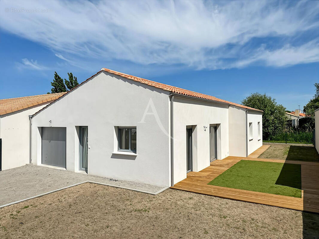 Maison à LE PERRIER