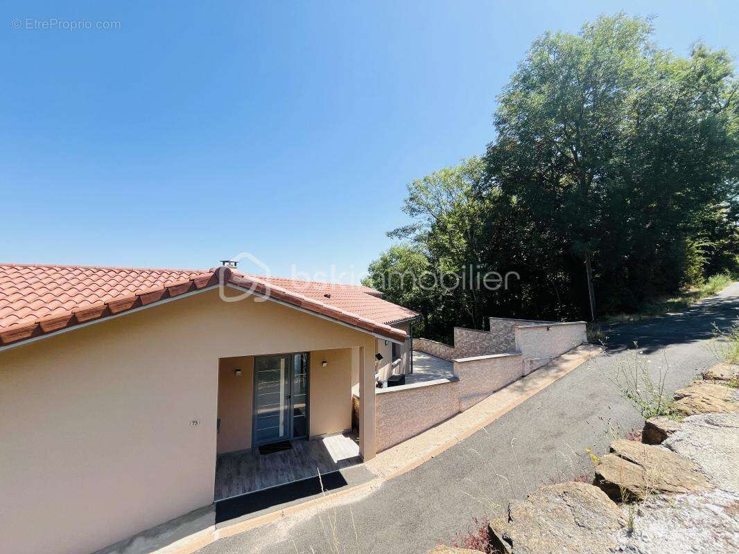 Maison à VILLE-SUR-JARNIOUX