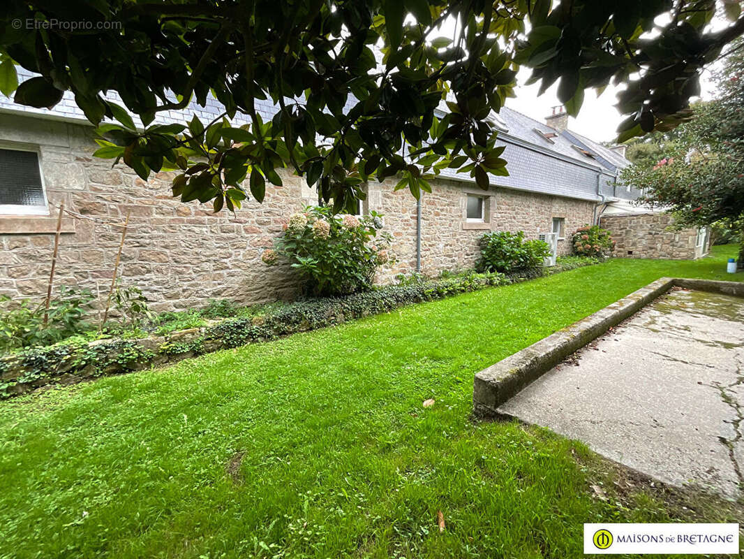 Maison à CAUDAN