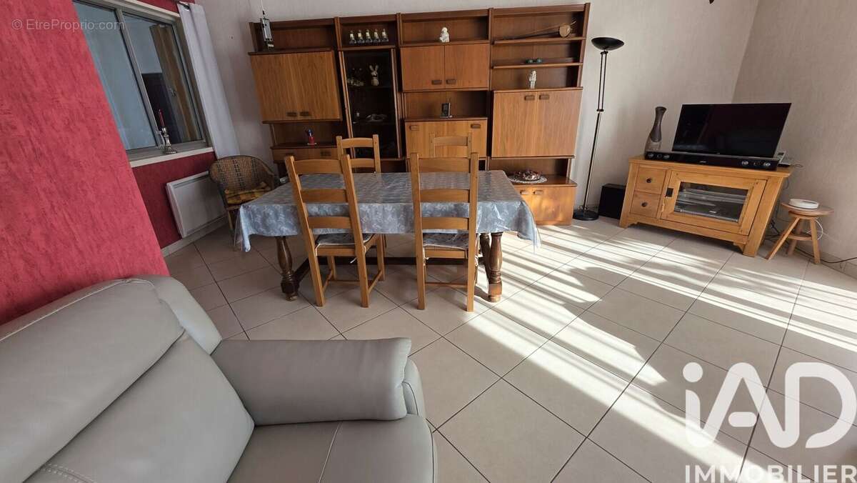 Photo 9 - Maison à BUSSAC-FORET