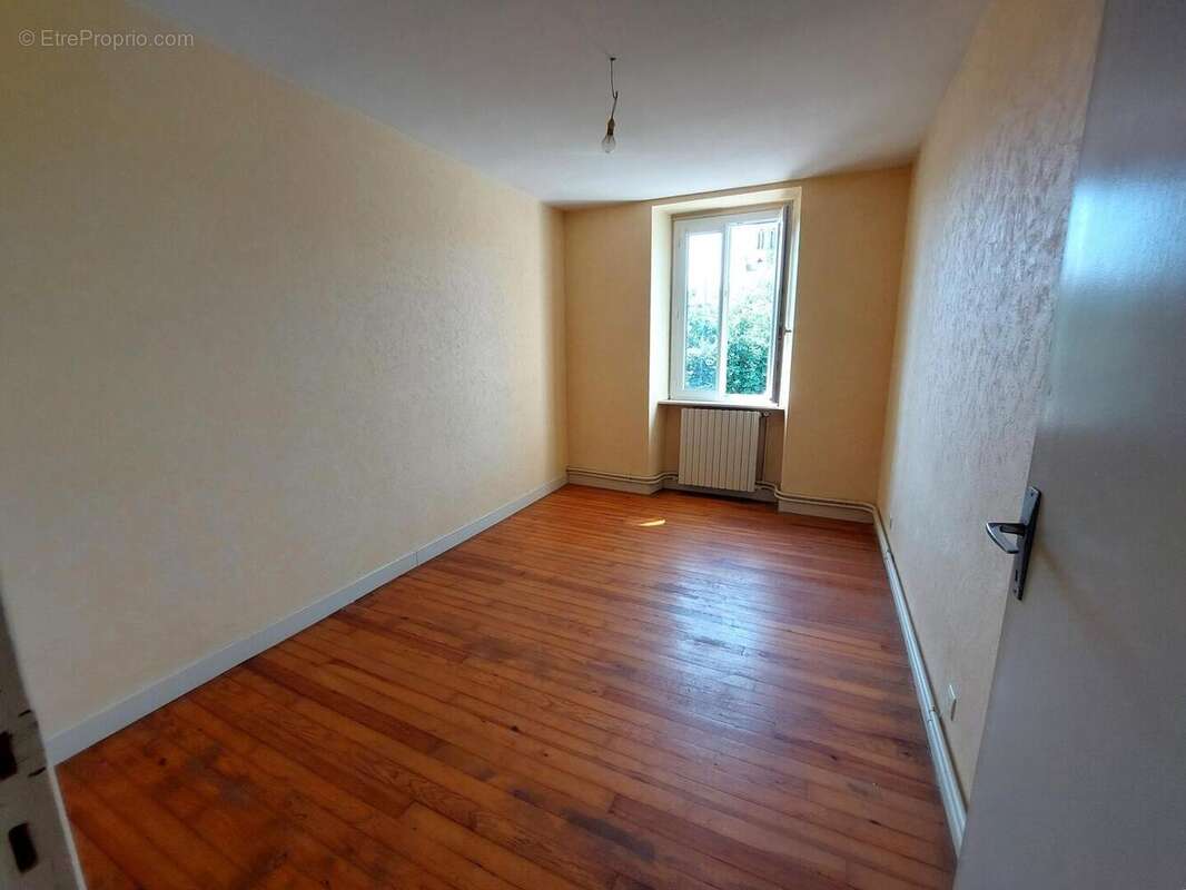 20250618103238 - Maison à SAINT-MARTORY