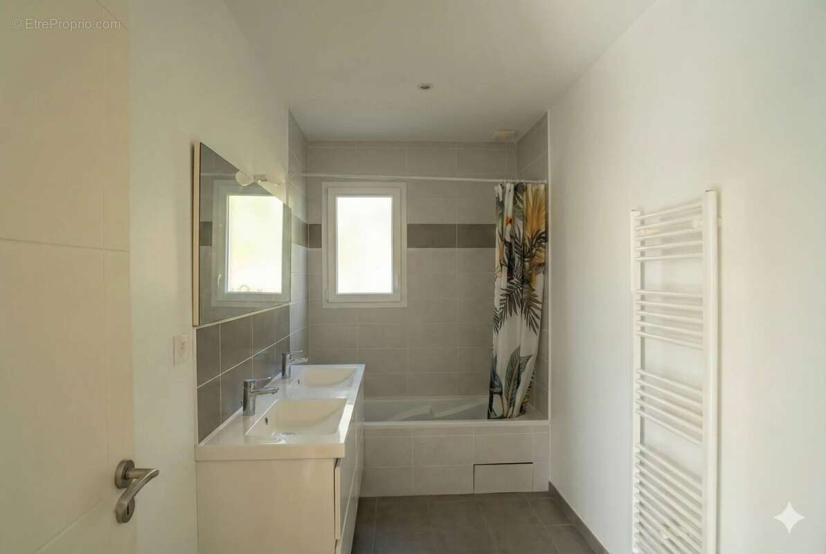 Maison à SALLEBOEUF