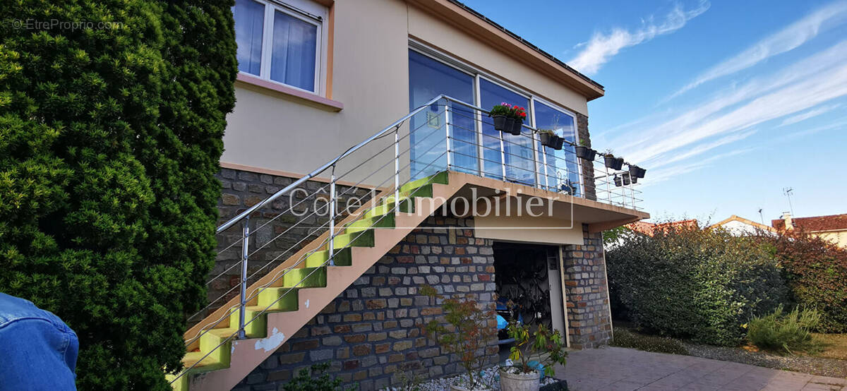 Maison à SAINT-MICHEL-CHEF-CHEF