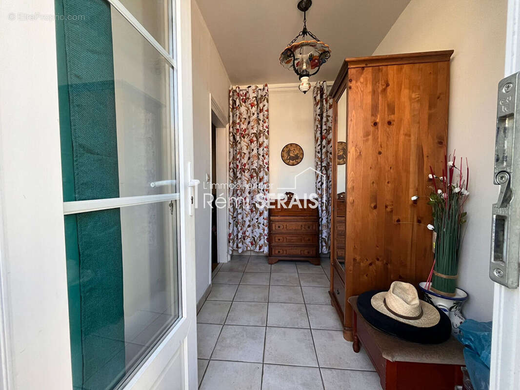 Appartement libre à vendre de type F2 à vendre ARGENTAN - photo 2